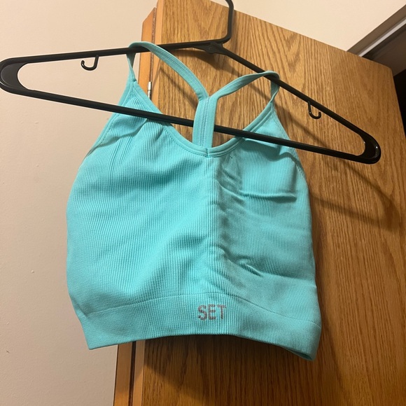 Set Active Electric Sculpt Flex Ribbed V Bra (Size M/L) - Picture 10 of 14